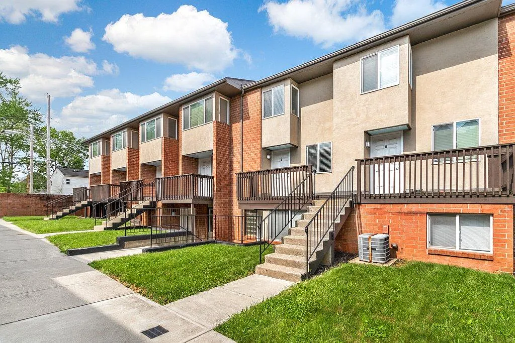 1 bed, 700 sqft, $925 — Photo 1