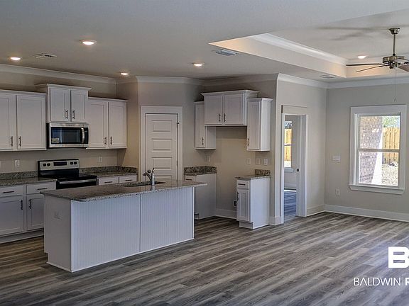 3rd image of 516 Overland Dr