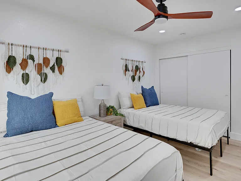 1075 Molino Ave #2 — Photo 2