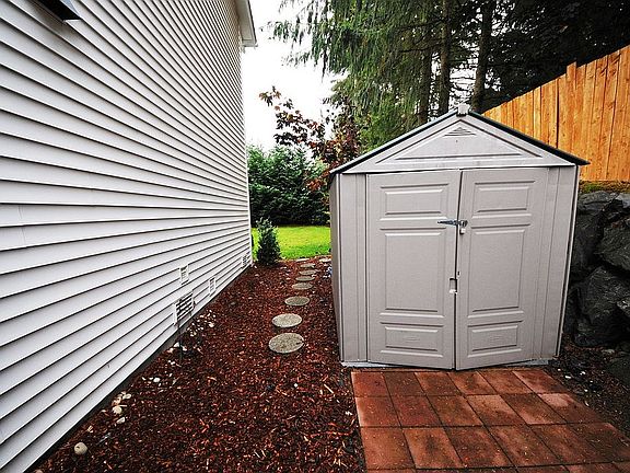 Storage shed