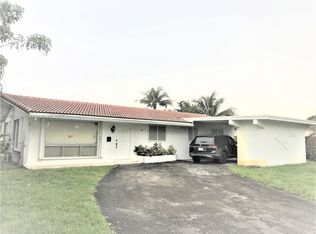 1807 N 40th Ave, Hollywood, FL 33021