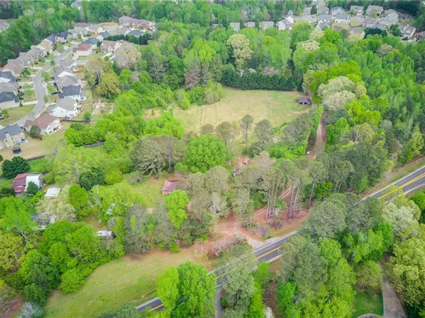 5702 Castleberry Rd, Cumming, GA 30040