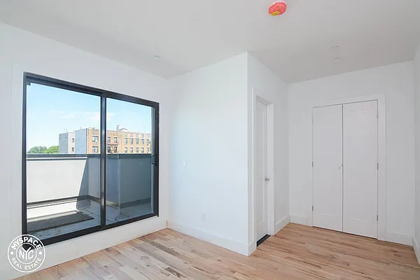 Rented by MySpaceNYC | media 21