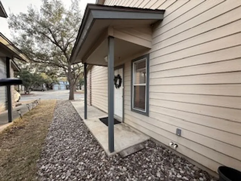 7715 Rustic Park — Photo 19