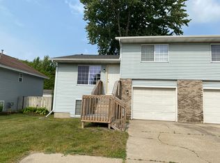 13096 Westland Ct, Holland, MI 49424