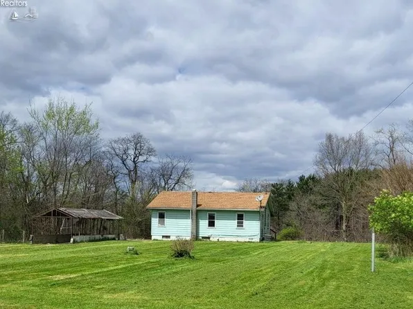 5236 Zenobia Rd, Wakeman, OH 44889
