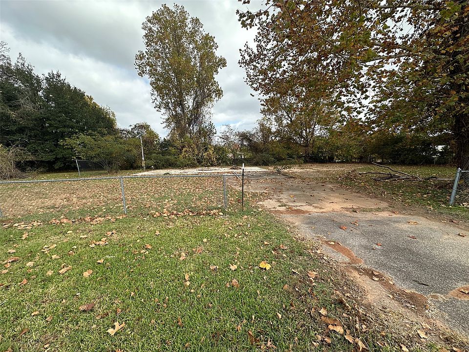 2nd image of 5410 Benton Rd