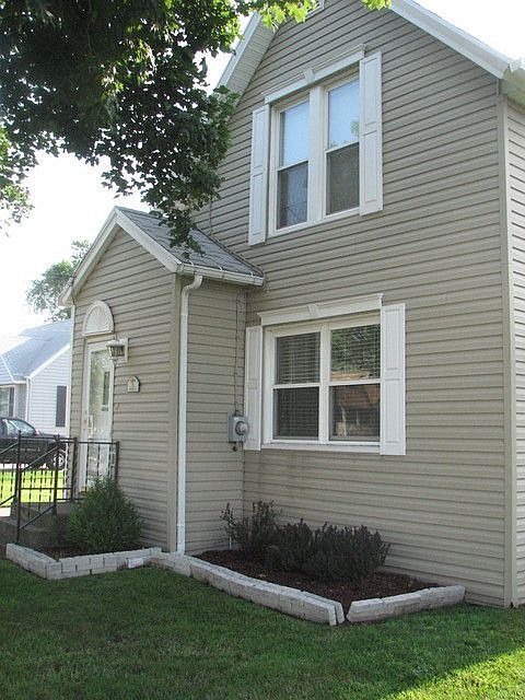 2nd image of 33 Hedley St