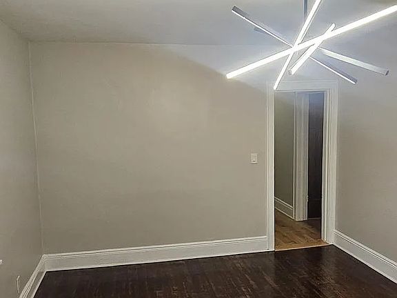 2nd image of 2 Livingston Ave APT 1