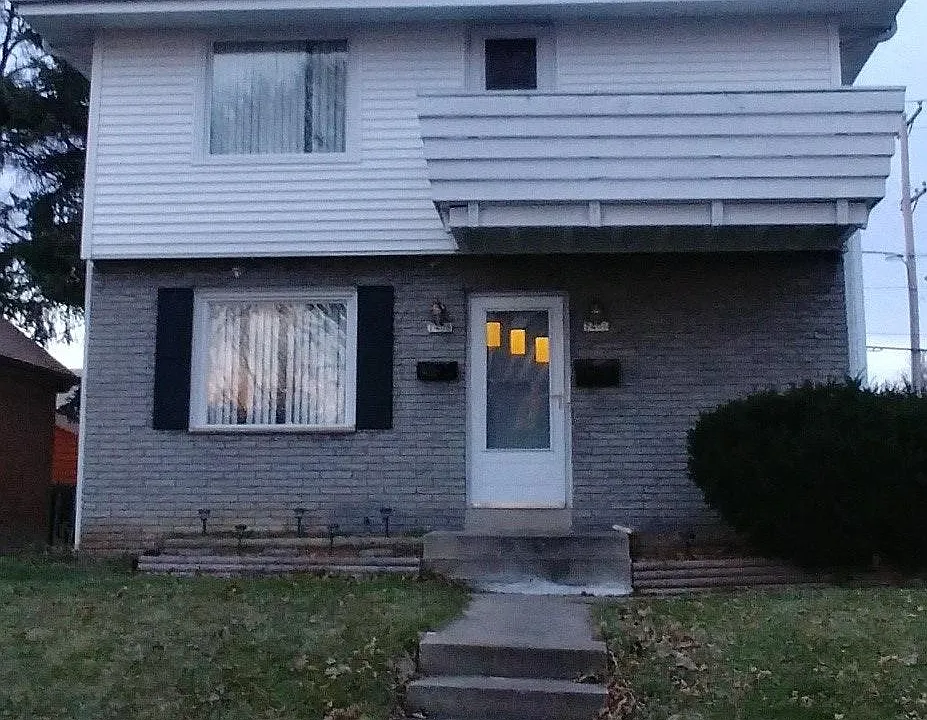 Front of Derby Duplex
