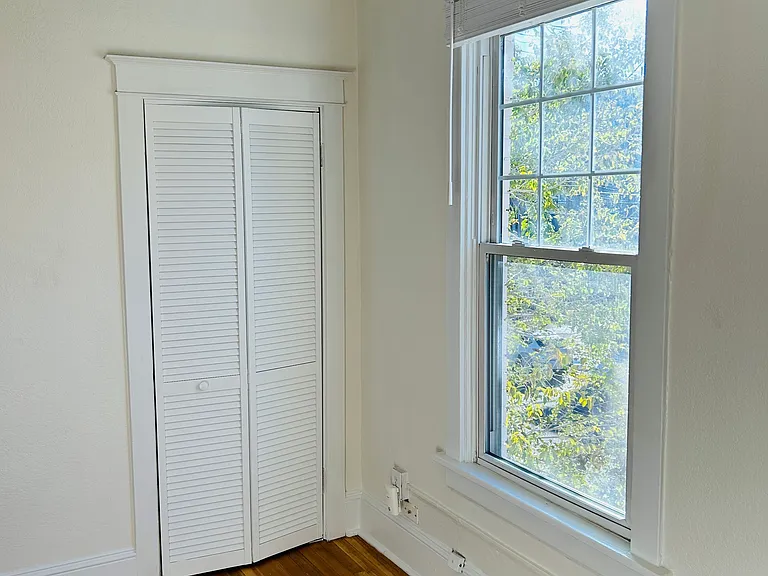 Third bedroom - closet DEEP