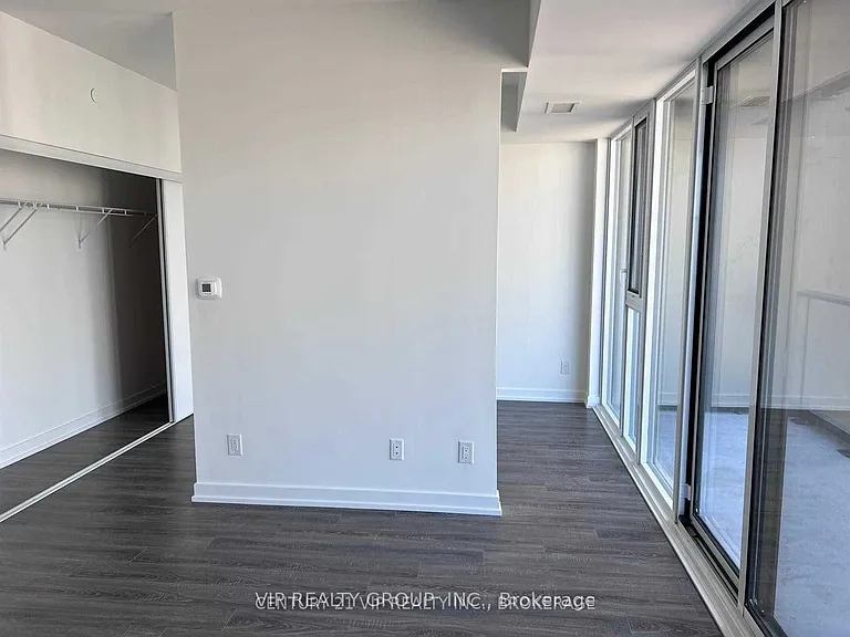 20 Edward St #2201 — Photo 2