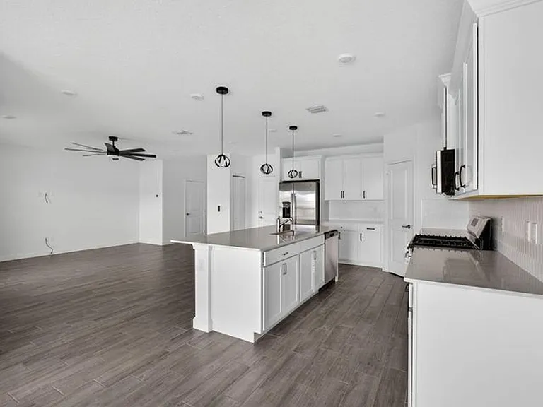 1407 N Tangled Orchard Trce #184 — Photo 2