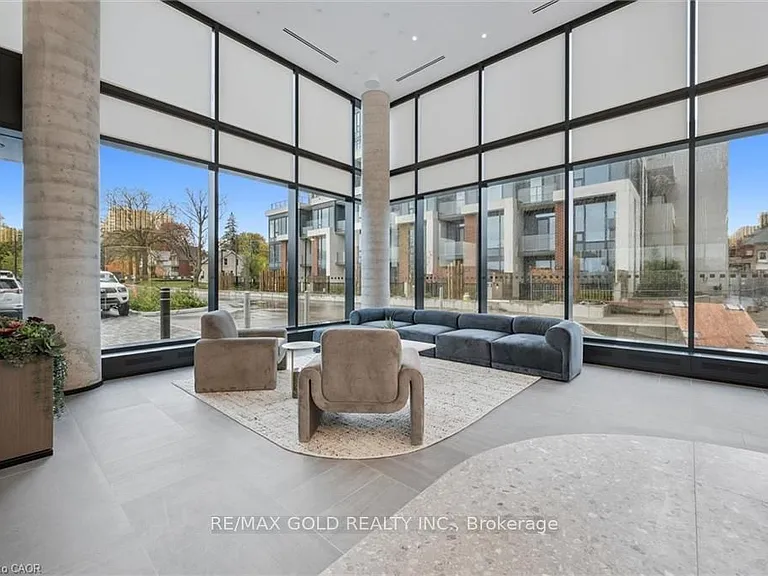 25 Wellington St S #2209 — Photo 5
