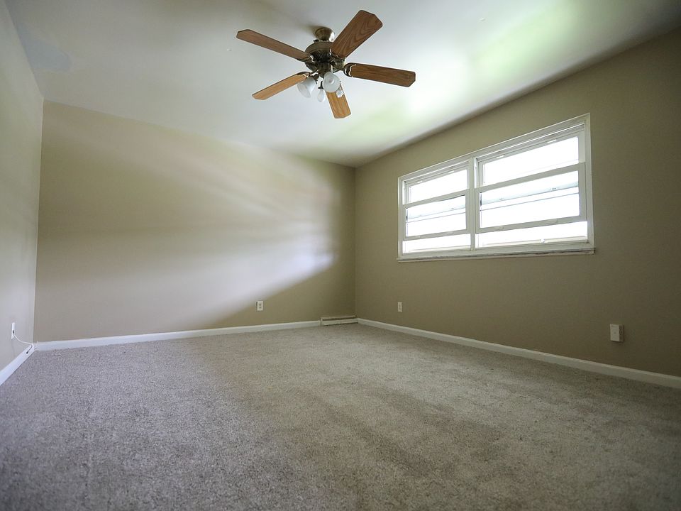 2nd image of 620 Village Place South Dr