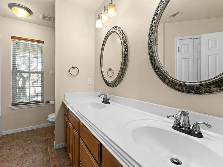 336 Skyline Dr — Photo 22