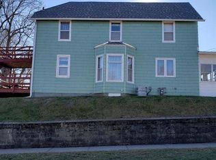 460 John St, Sioux City, IA 51103