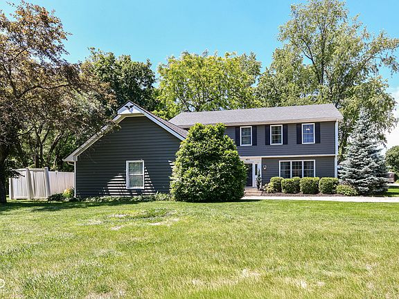 2nd image of 485 Meadowview Ct