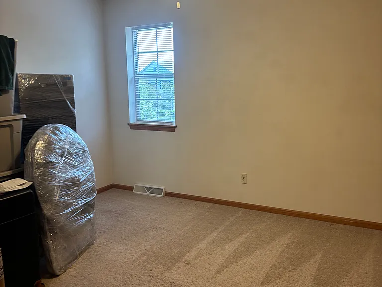 514 N Westmount Dr #4 — Photo 18