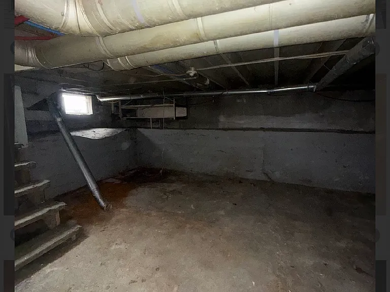 1553 E Hickory St — Photo 14