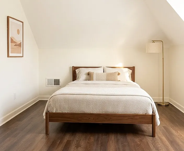 2098 Court Ave #1 — Photo 5