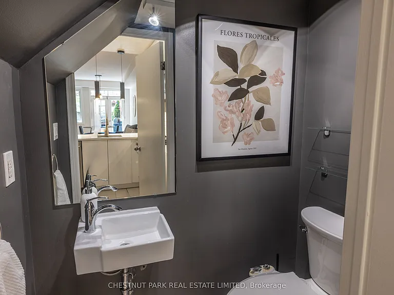 500 Richmond St W #101 — Photo 17