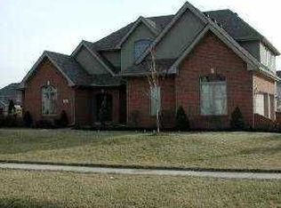 7445 Valhalla Dr, Maumee, OH