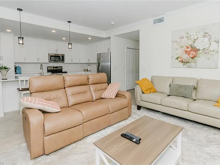 6034 National Blvd #523 — Photo 5