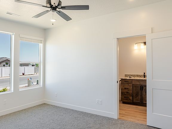 5th image of 3067 W Ekko View Loop