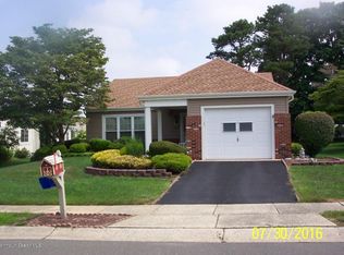 46 Sandhurst St, Manchester, NJ 08759