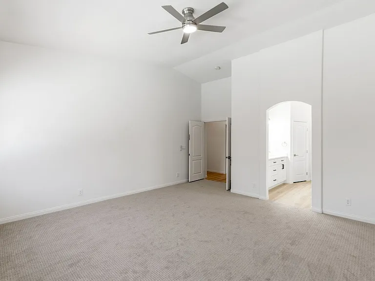 10606 Zingali Ct — Photo 23