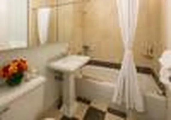 Rented by The Albanese Organization | media 2