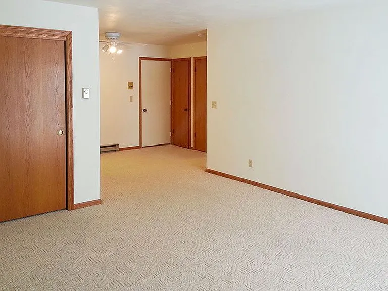 2937 Kensington Ln — Photo 9