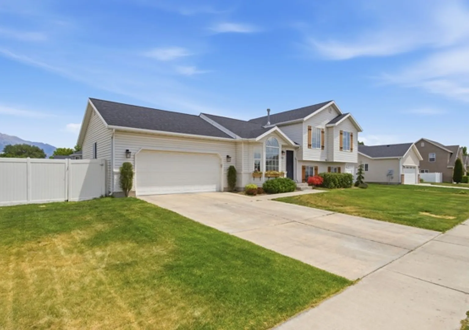 Gorgeous Lehi Home — Photo 2