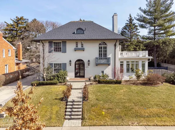 410 University Pl, Grosse Pointe, MI 48230