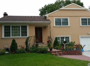 588 Wingate Dr, East Meadow, NY 11554