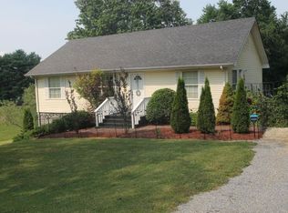 201 Cobb Rd, Surgoinsville, TN 37873