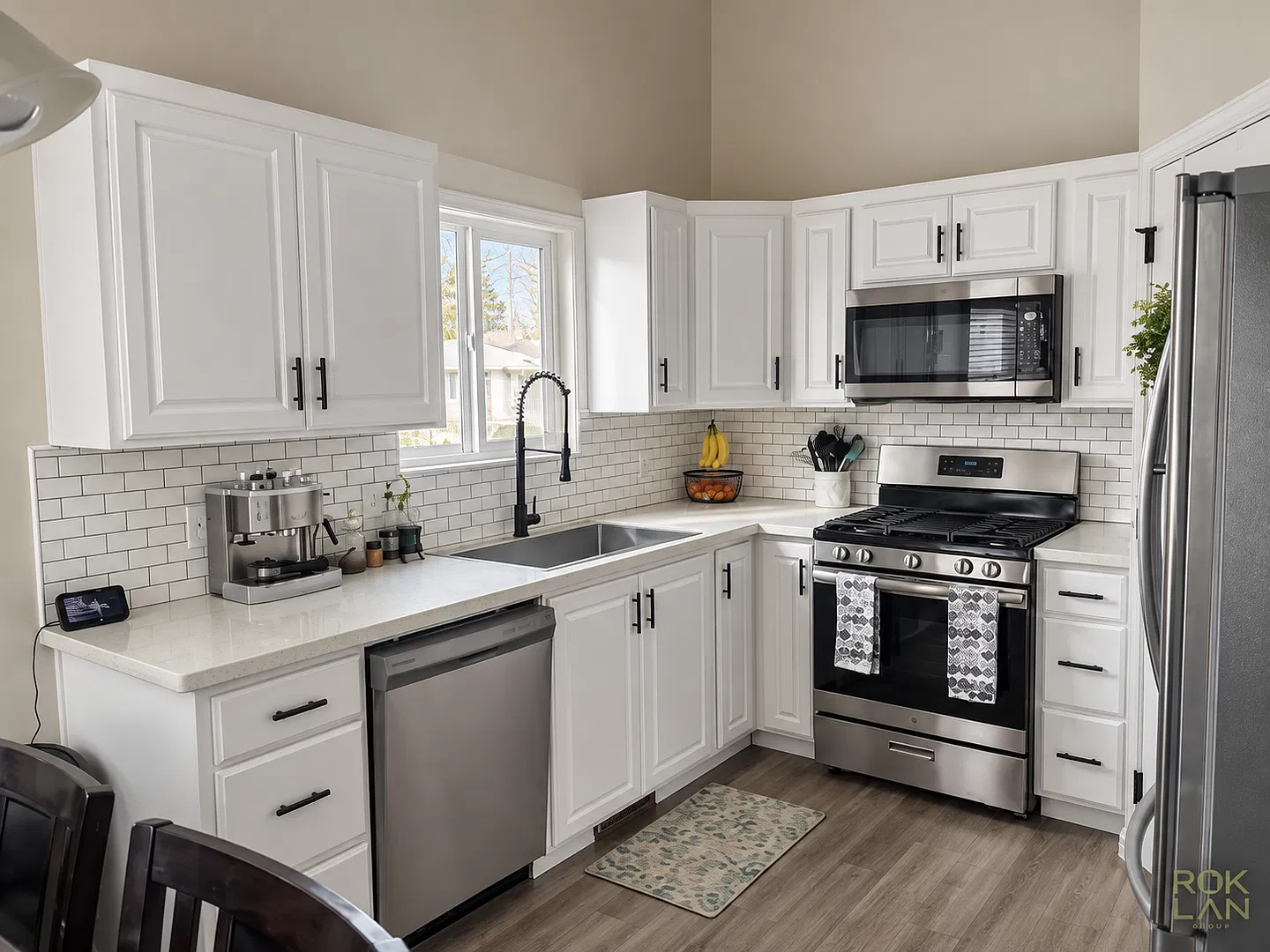 Spacious 5-Bedroom Home with Finished Basement & Two-Car Garage — Photo 4