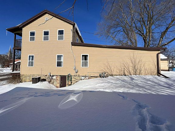 2nd image of 518 Main St