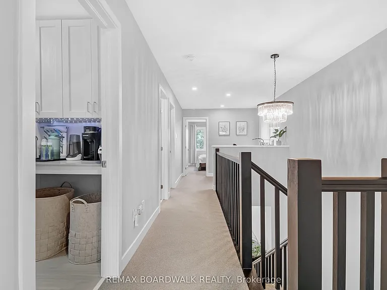 232 Bristol Cres — Photo 15