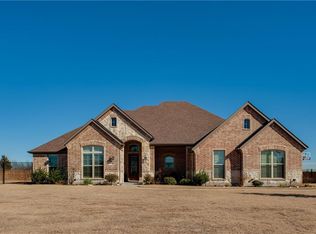 5670 Sweetwater Dr, Midlothian, TX 76065