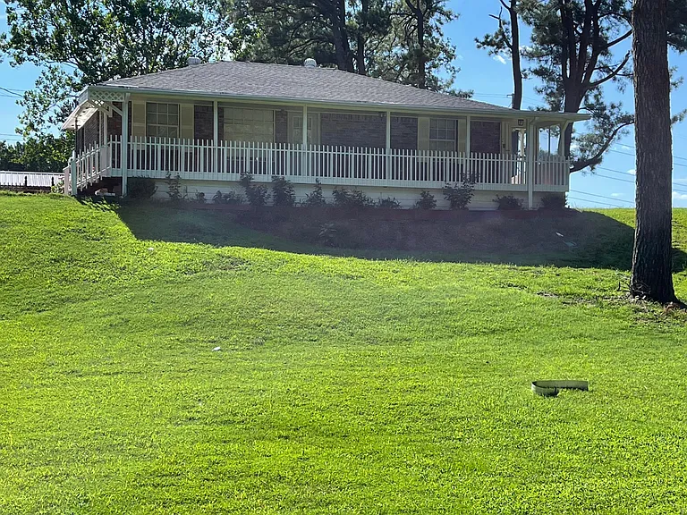 1625 Baptist Rd — Photo 1