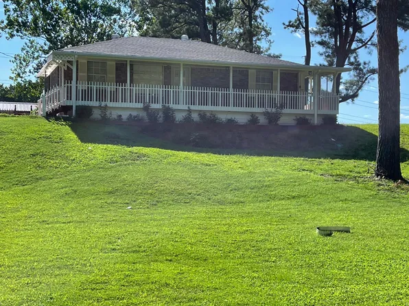 1625 Baptist Rd, Nesbit, MS 38651