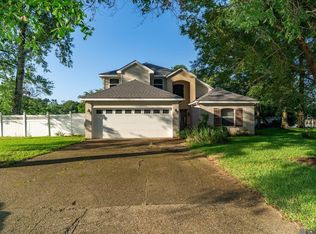 13314 Bayou Terrace Dr, Saint Amant, LA 70774