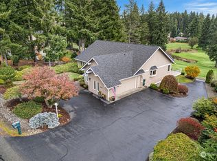 830 E Old Ranch Rd, Allyn, WA 98524