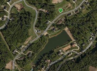 564 Macleod Dr, Gibsonia, PA