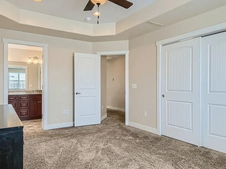 10555 Albion St — Photo 7