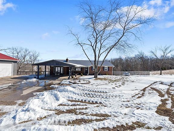 4th image of 2825 Rr 2