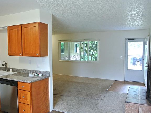 3rd image of 309 SE 157th Ave APT C