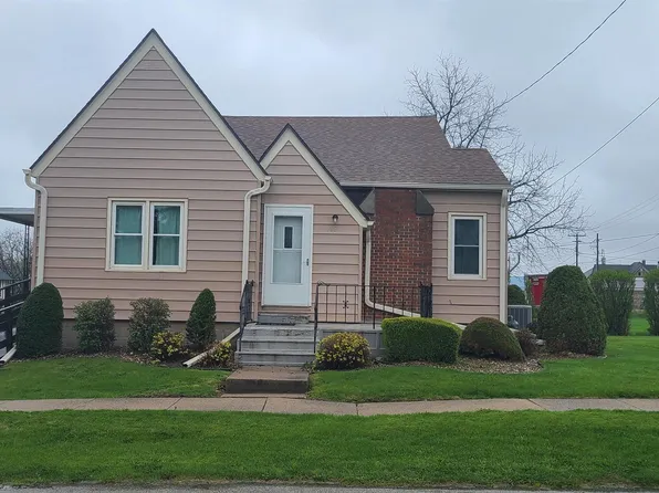 108 E Niagara St, Garnavillo, IA 52049